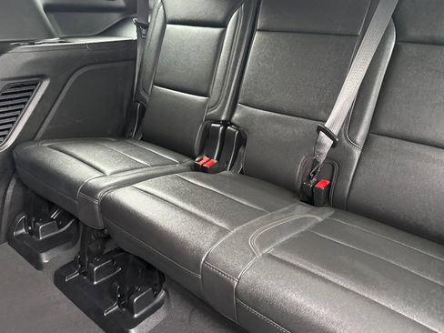 Used 2024 Chevrolet Tahoe LT AWD/4WD image 17