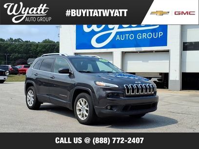 Used 2016 Jeep Cherokee Latitude w/ Comfort & Convenience Group