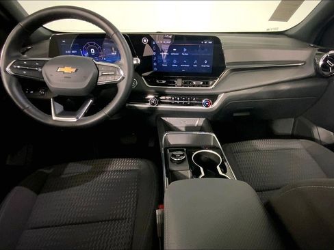 Used 2026 Chevrolet Equinox LT FWD image 15