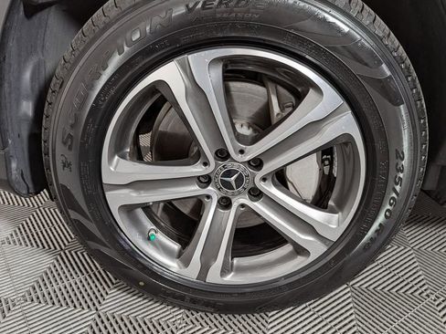 Used 2019 Mercedes-Benz GLC 300 4MATIC image 44