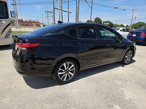 Used 2023 Nissan Versa SV FWD image 8