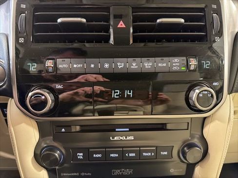 Used 2023 Lexus GX 460 Premium w/ Premium Plus Package image 20