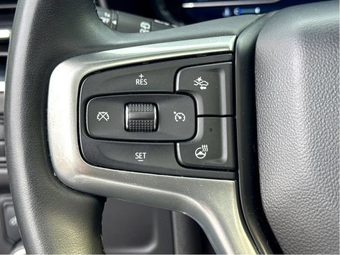 Used 2024 Chevrolet Tahoe Z71 w/ Luxury Package AWD/4WD image 16