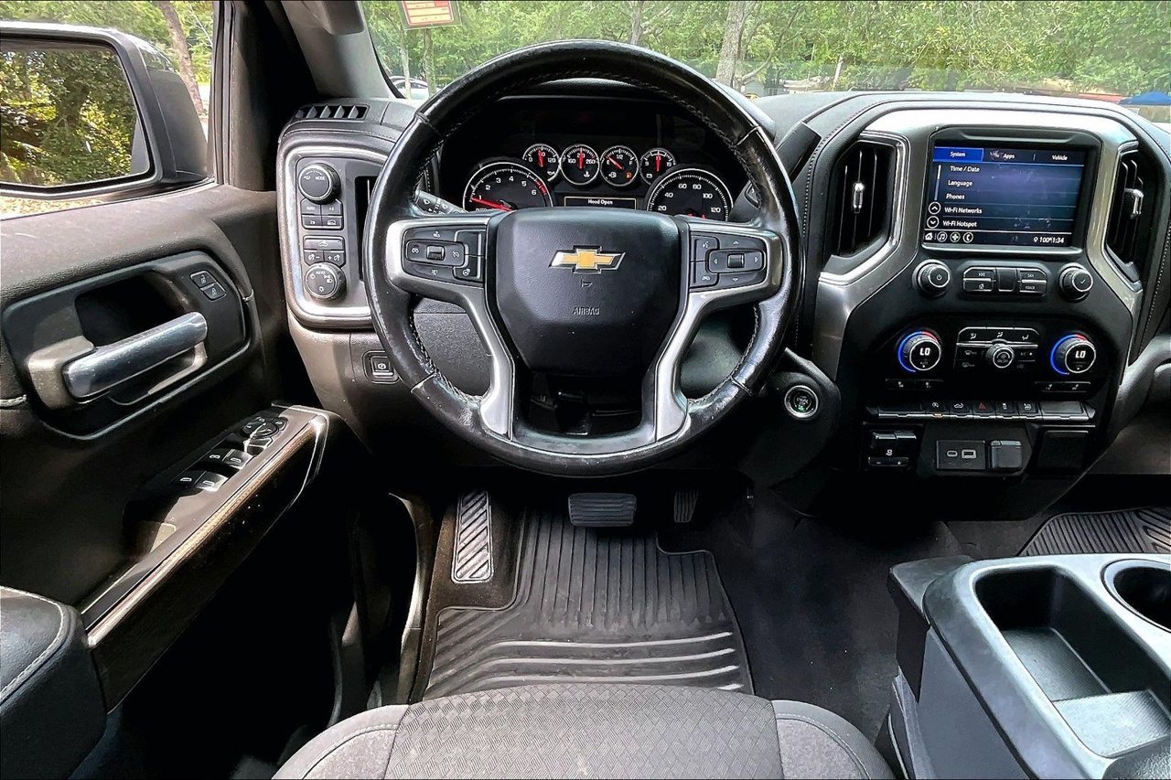 Used 2021 Chevrolet Silverado 1500 LT w/ Bed Protection Package AWD/4WD image 5