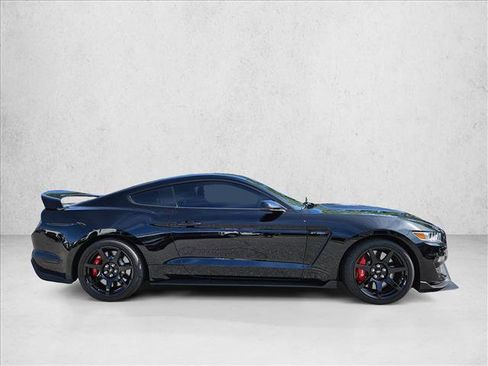 Used 2019 Ford Mustang Shelby GT350R w/ GT350R Equipment Group 920A RWD image 4
