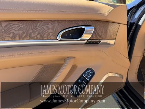 Used 2016 Porsche Panamera Turbo image 12
