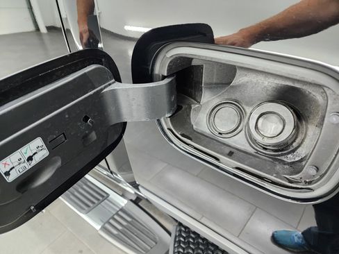 Used 2024 GMC Sierra 2500 Denali w/ Denali Reserve Package image 37