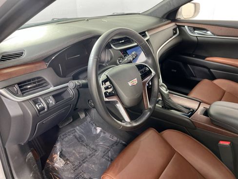 Used 2017 Cadillac XTS Luxury AWD/4WD image 9