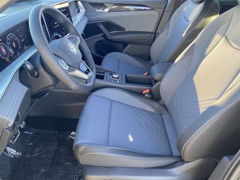 New 2026 Volkswagen Tiguan SE R-Line image 15