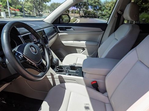 Used 2019 Volkswagen Atlas SE FWD image 23