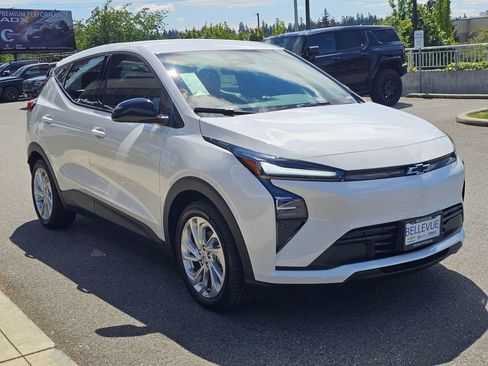 New 2027 Chevrolet Bolt LT FWD image 7