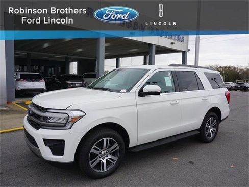 New 2024 Ford Expedition XLT image 1