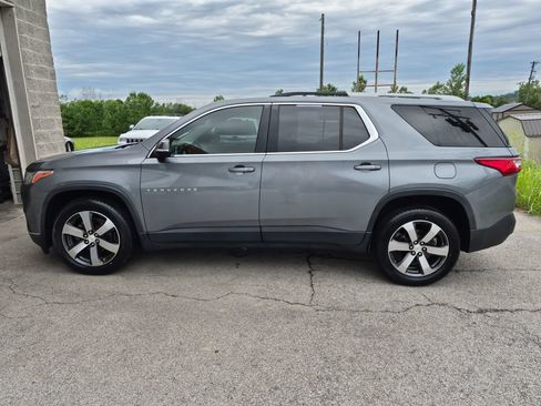 Used 2018 Chevrolet Traverse LT FWD image 6
