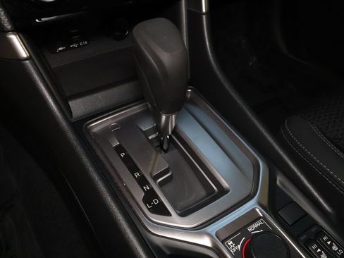 Used 2023 Subaru Forester Premium AWD/4WD image 34