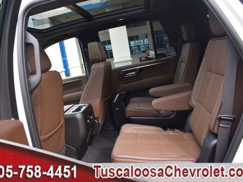 Used 2025 Chevrolet Tahoe High Country image 27