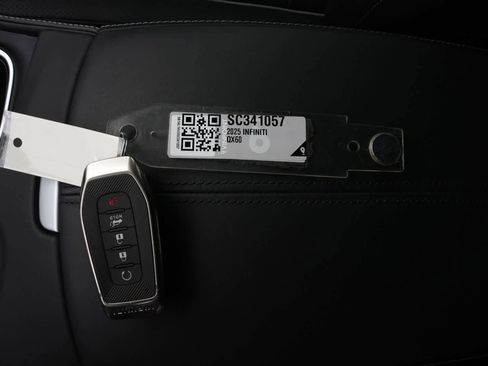 Used 2025 INFINITI QX60 Autograph w/ Cargo Package image 26