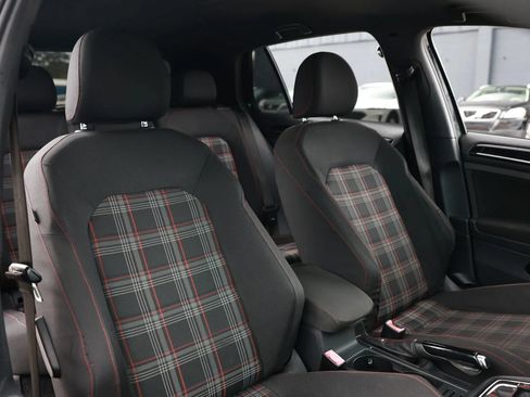Used 2017 Volkswagen GTI Sport FWD image 17