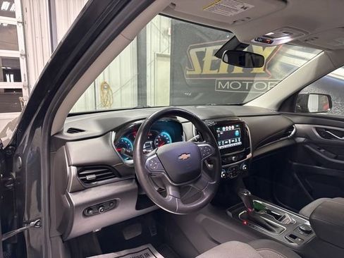 Used 2019 Chevrolet Traverse LT image 5