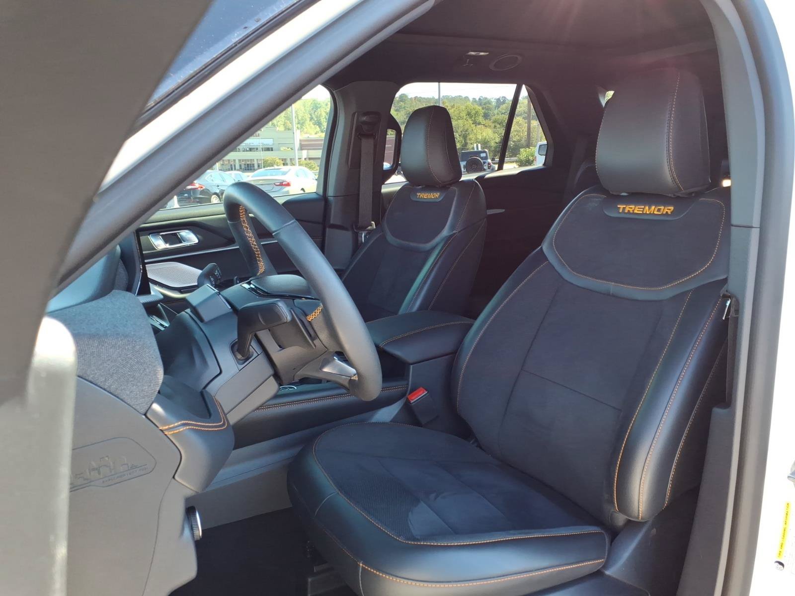 Used 2026 Ford Explorer Tremor w/ Tremor Ultimate Package AWD/4WD image 12