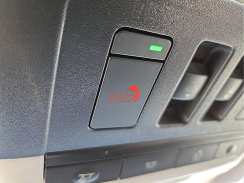 New 2026 Nissan Pathfinder SL image 22