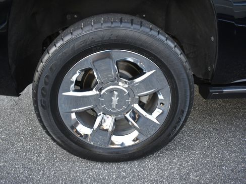 Used 2017 Chevrolet Tahoe Premier image 35