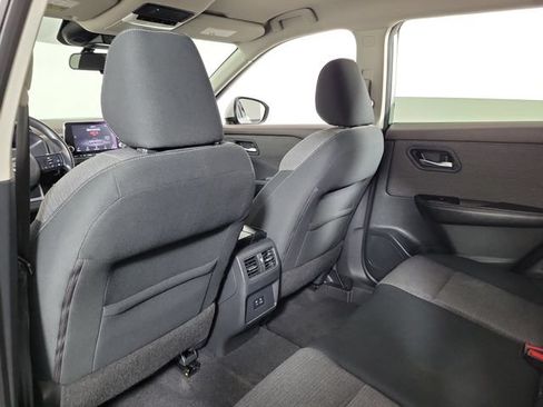 Used 2021 Nissan Rogue SV AWD/4WD image 11