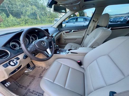 Used 2012 Mercedes-Benz C 300 4MATIC Sedan image 9