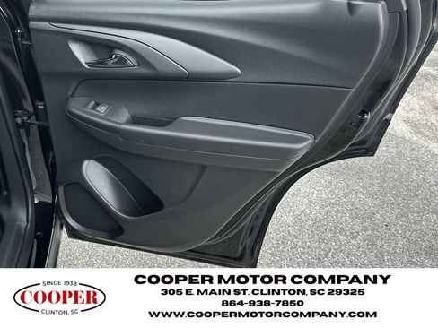 Used 2025 Chevrolet TrailBlazer LT image 16
