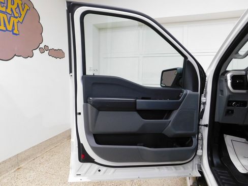 Used 2023 Ford F150 XLT image 31