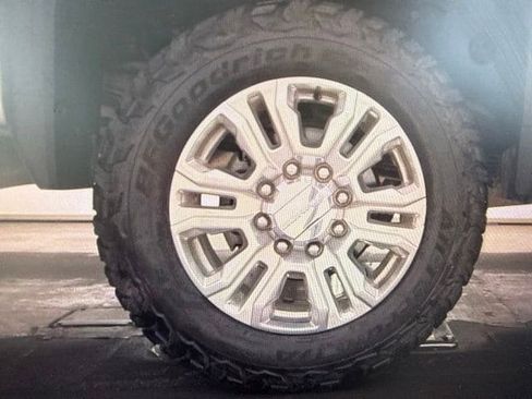 Used 2022 GMC Sierra 2500 Denali w/ Denali Ultimate Package AWD/4WD image 10