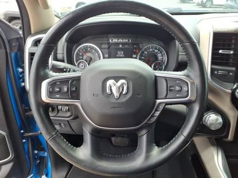 Used 2020 RAM 1500 Laramie AWD/4WD image 17