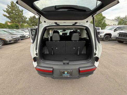 Used 2026 Hyundai Santa Fe SEL AWD/4WD image 18