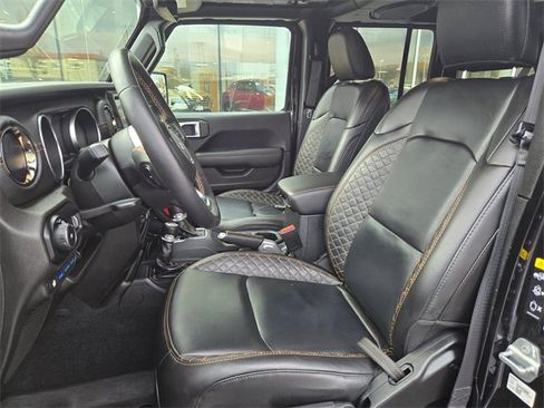 Used 2023 Jeep Wrangler Unlimited Sahara image 21