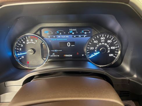 Used 2019 Ford F150 King Ranch w/ Equipment Group 601A Luxury AWD/4WD image 11