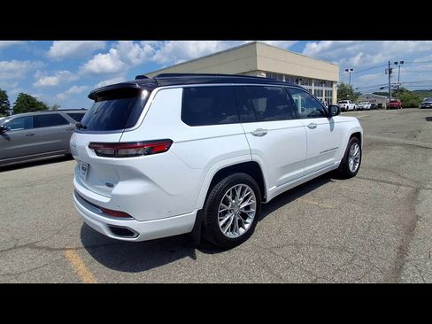 Used 2024 Jeep Grand Cherokee L Summit AWD/4WD image 8