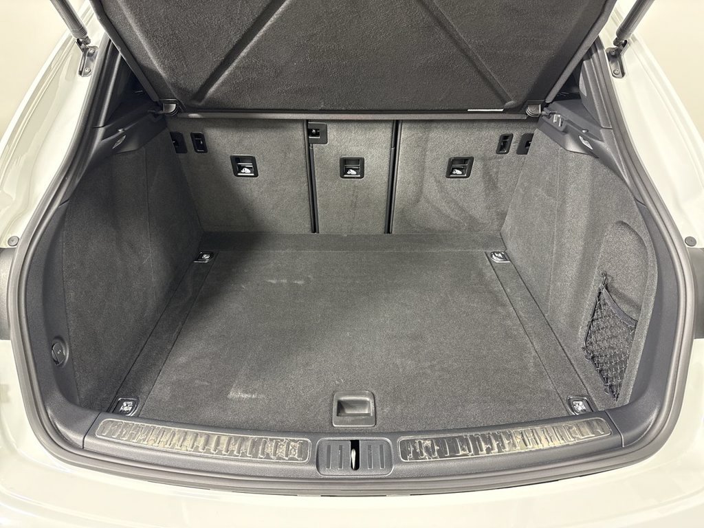 Certified 2024 Porsche Macan w/ Premium Plus Package AWD/4WD image 20