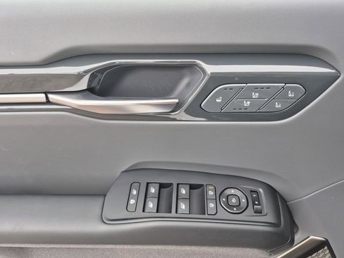 New 2026 Kia EV9 Land w/ Nightfall Edition Package image 7