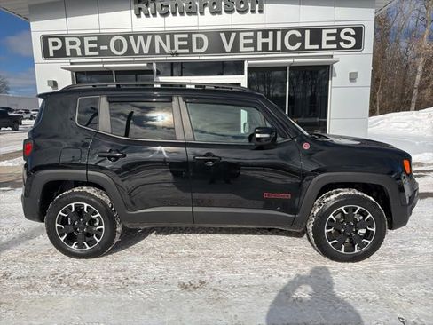 Used 2023 Jeep Renegade Trailhawk image 2
