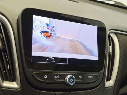 Used 2024 Chevrolet Malibu LT image 23