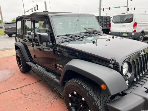 Used 2015 Jeep Wrangler Unlimited Sport w/ Quick Order Package 24S AWD/4WD image 7