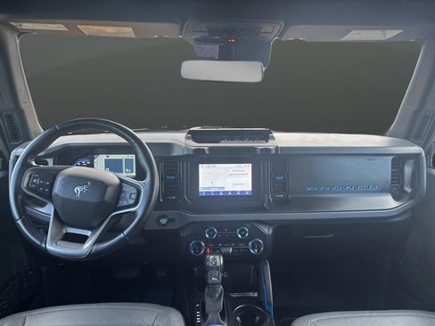 Used 2022 Ford Bronco Black Diamond image 5