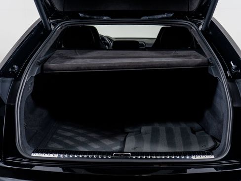 Used 2021 Lamborghini Urus image 56