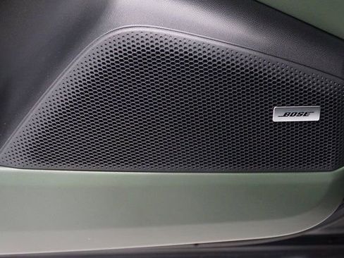 New 2026 Porsche Macan 4 Electric image 21