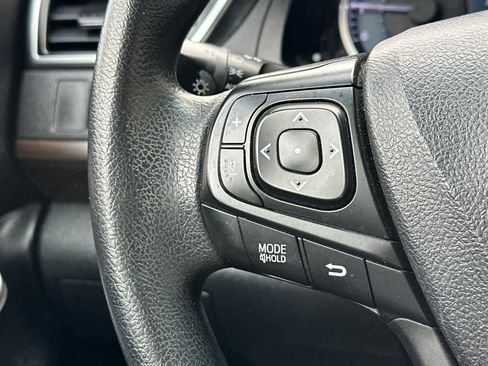 Used 2015 Toyota Camry LE image 23