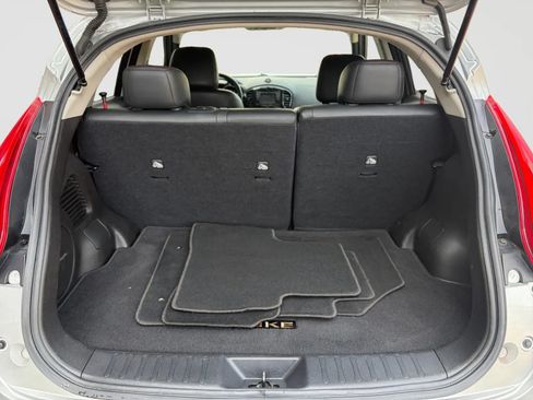 Used 2013 Nissan Juke SL AWD/4WD image 16