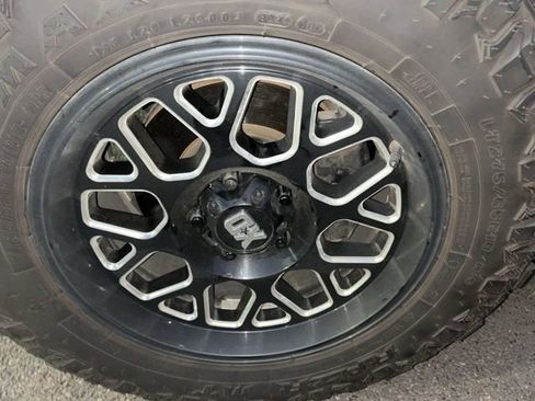 Used 2020 Jeep Grand Cherokee Limited w/ Luxury Group II image 9