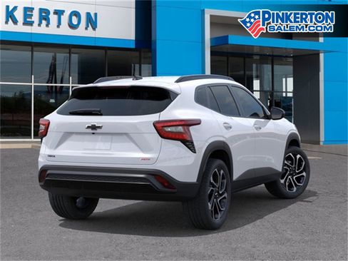 New 2026 Chevrolet Trax RS w/ Sunroof Package image 5