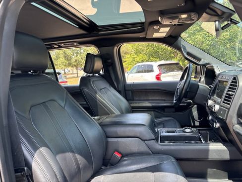 Used 2018 Ford Expedition Limited w/ Equipment Group 302A RWD image 14