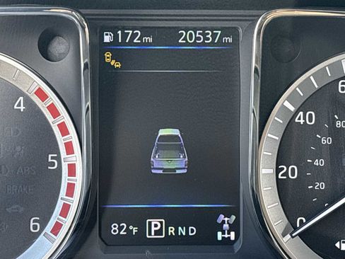 Used 2019 Nissan Titan SL w/ Midnight Edition image 21