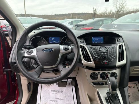 Used 2014 Ford Focus SE image 22